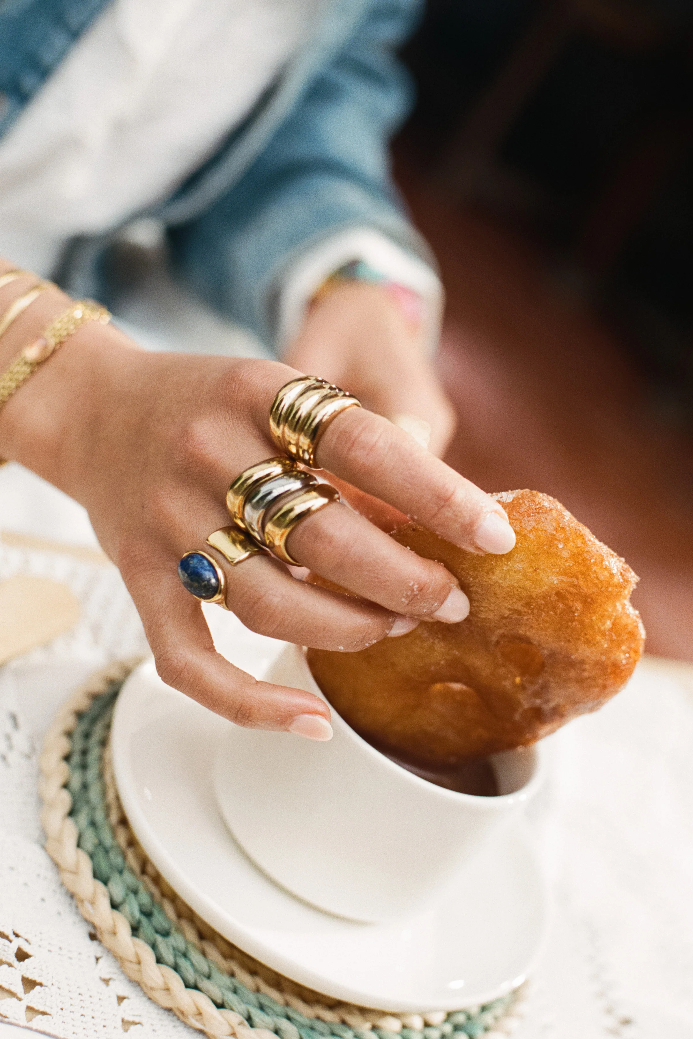 Índigo Blue Stainless Steel Gold Ring  - Image 5